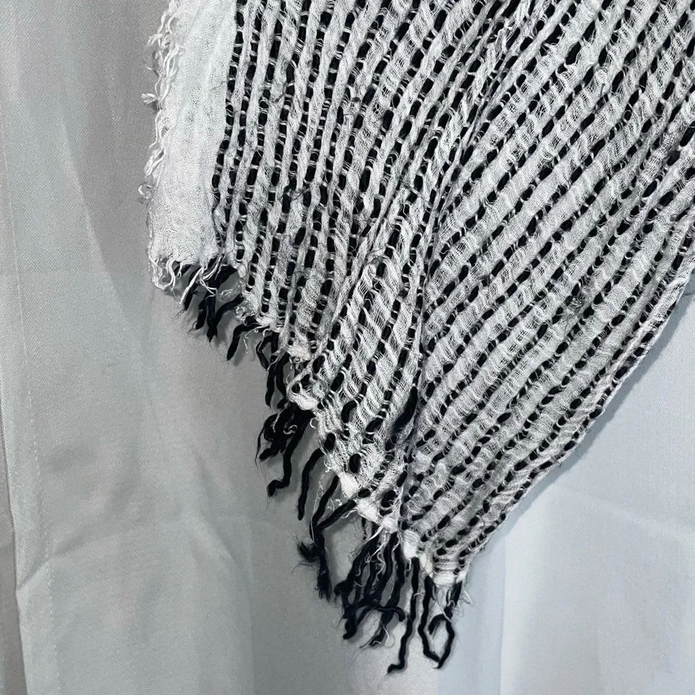 Mossimo Supply Co. Scarf Woven Eyelash Threaded Scarf Fringe Tassel Ends